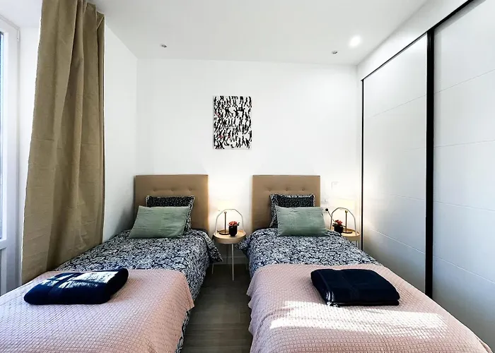 Madrid Private Rooms - Ferrer